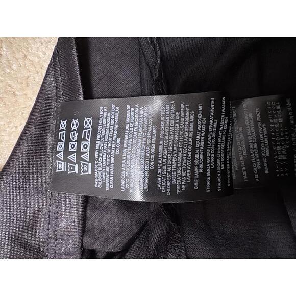 Guess SS Mason Yoke Vee Jet Black T-Shirt XL - Picture 5 of 5